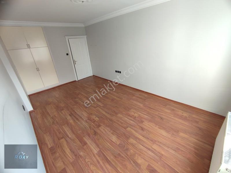 Roxy Grouptan Ferah, Bakımlı Ve 3 Cepheli Satılık 3+1 — fotoğraf 17
