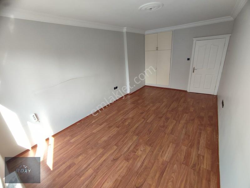 Roxy Grouptan Ferah, Bakımlı Ve 3 Cepheli Satılık 3+1 — fotoğraf 18