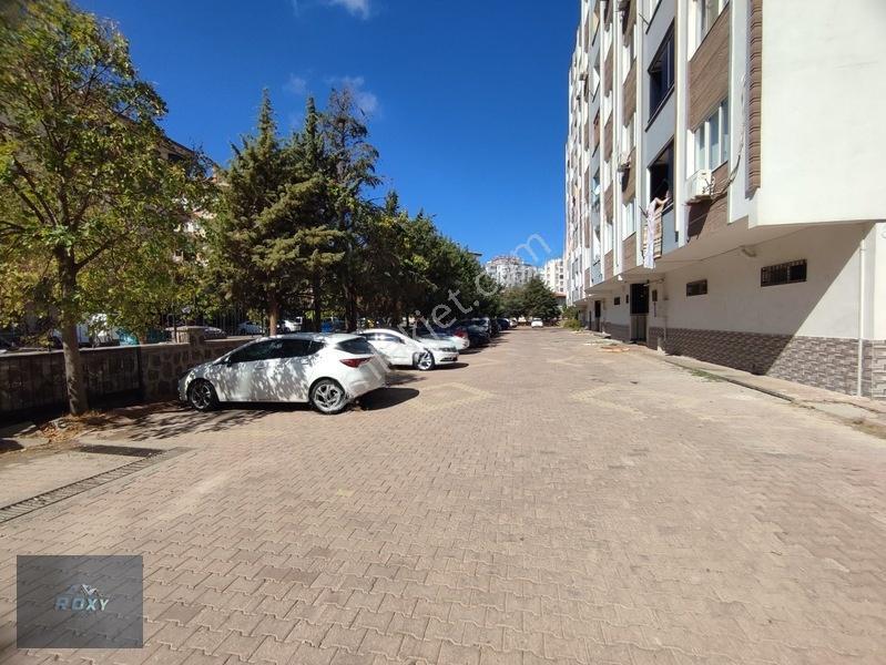 Roxy Grouptan Ferah, Bakımlı Ve 3 Cepheli Satılık 3+1 — fotoğraf 31