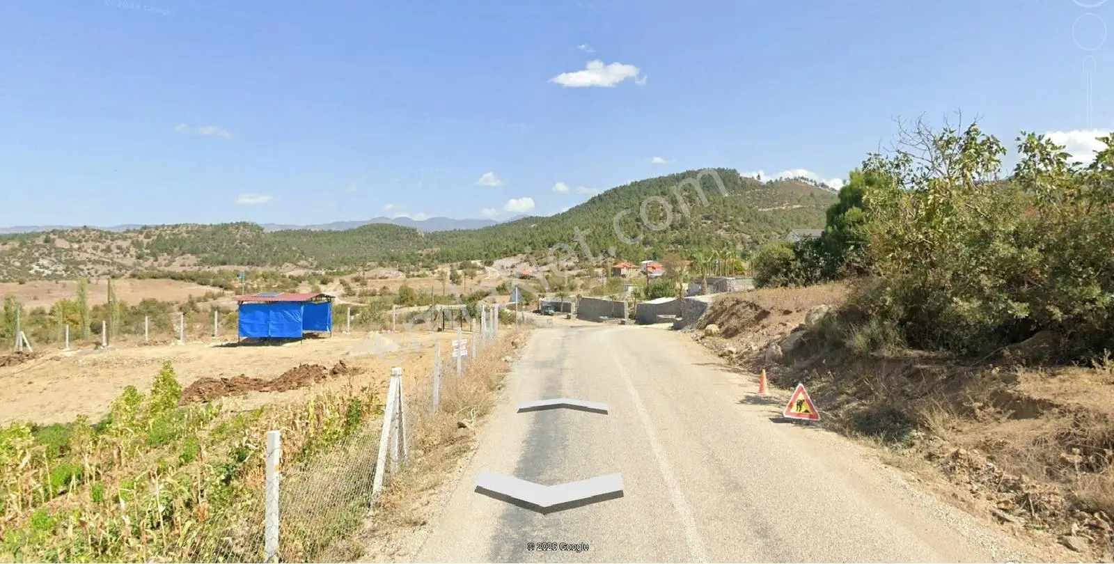 Elfi Den Sındırgı Çaltılı 'da Göl Manzaralı Satılık Ev Ve Tarla — fotoğraf 2