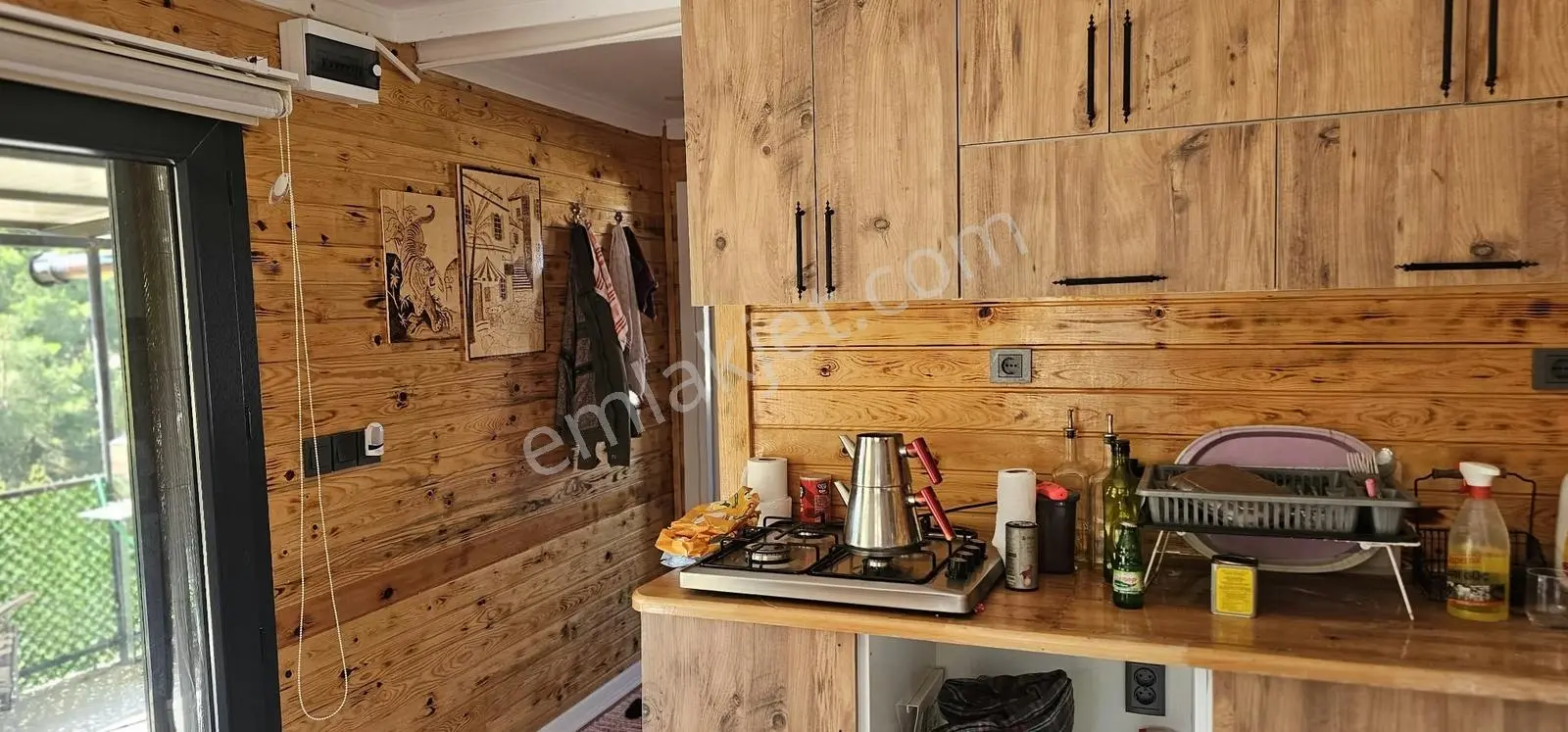 Elfi Den Sındırgı Çaltılı 'da Göl Manzaralı Satılık Ev Ve Tarla — fotoğraf 4