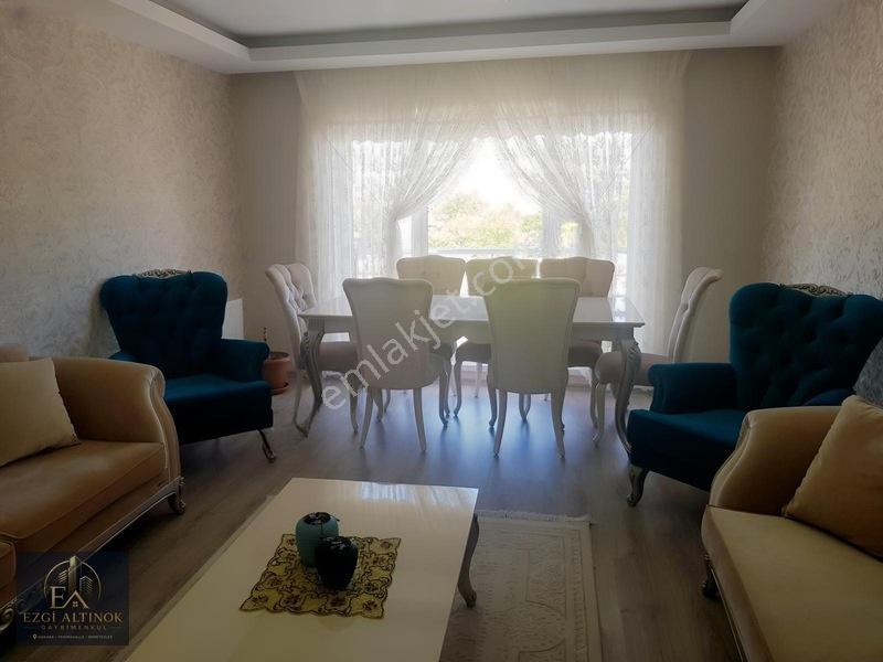 Yakacık Da Bulvar Üzeri Ara Kat Ön Cephe Ferah Manzaralı Daire — fotoğraf 9