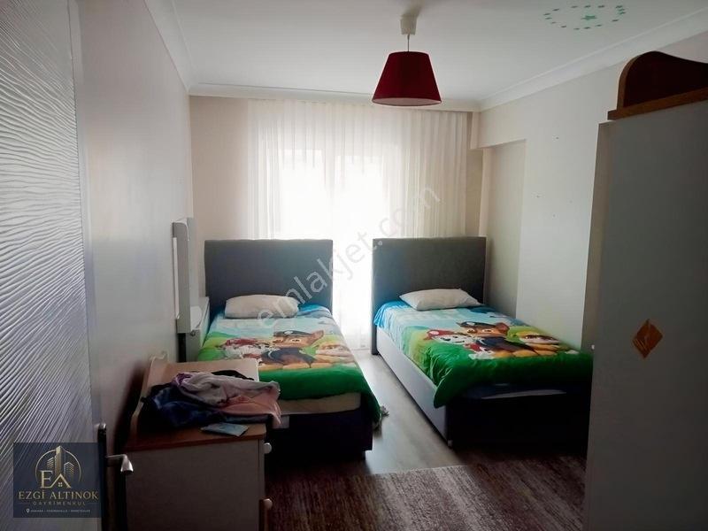 Yakacık Da Bulvar Üzeri Ara Kat Ön Cephe Ferah Manzaralı Daire — fotoğraf 17