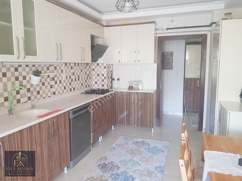 Yakacık Da Bulvar Üzeri Ara Kat Ön Cephe Ferah Manzaralı Daire — fotoğraf 24