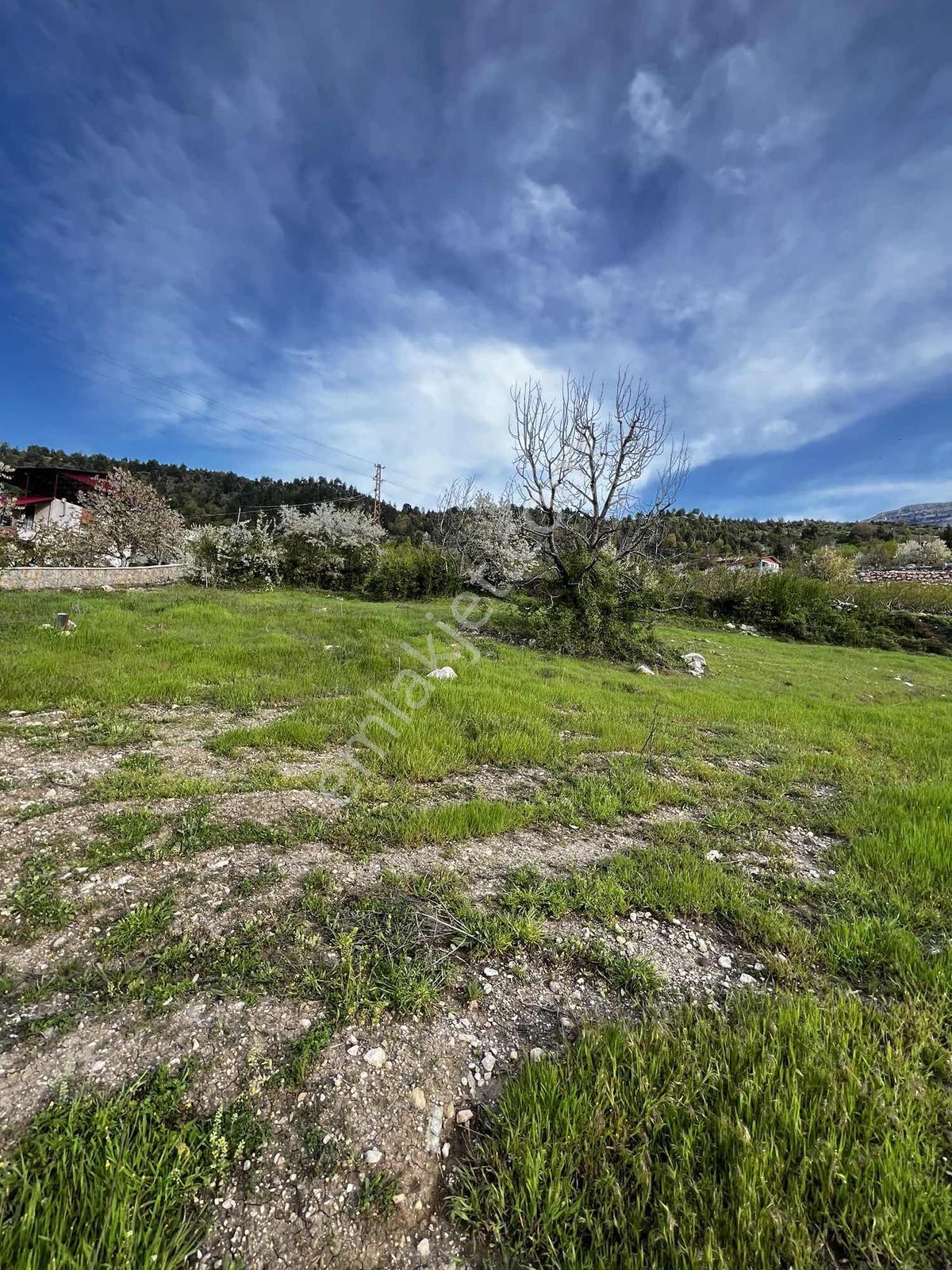 Yavca'da Aslanköy Yolu Üzerinde 900 M2 Nehir Manzaralı Arsa — fotoğraf 3