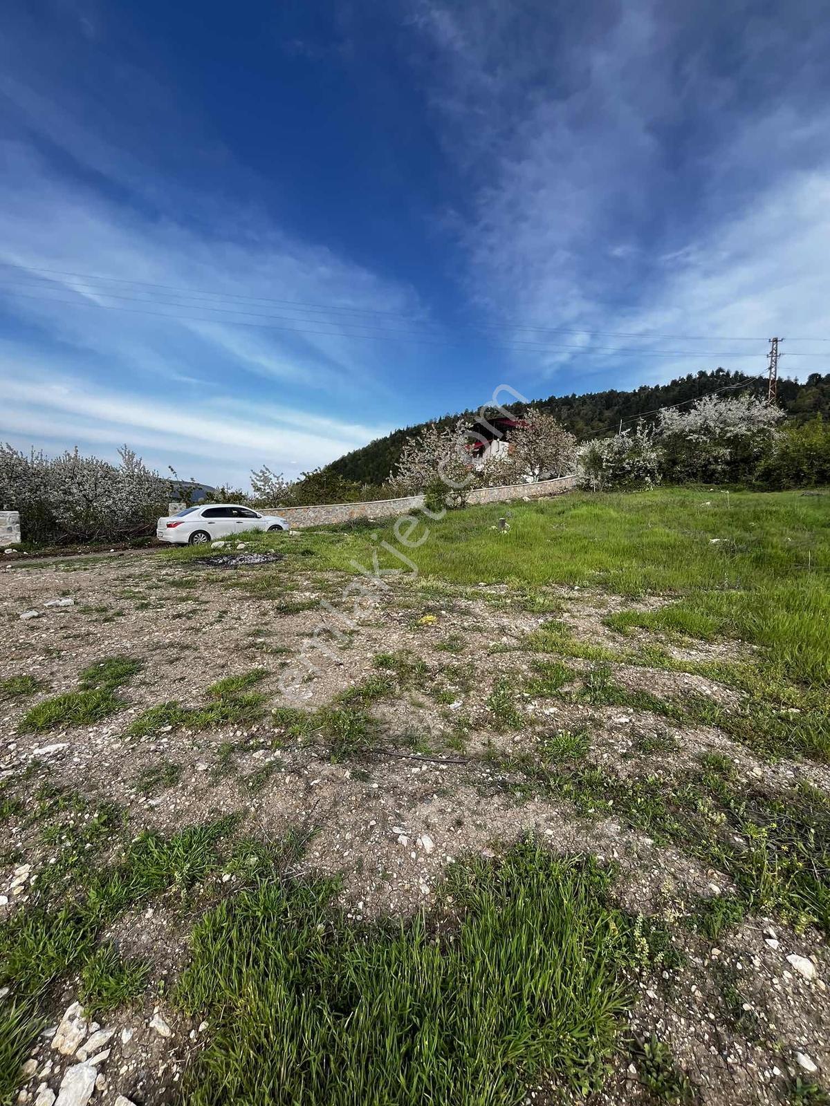 Yavca'da Aslanköy Yolu Üzerinde 900 M2 Nehir Manzaralı Arsa — fotoğraf 4