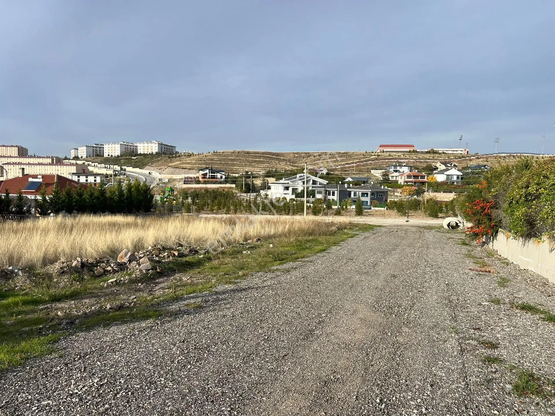 Bahçelievler'de Villa İmarlı Park Yanı Kot Avantajlı Manzaralı Arsa — fotoğraf 16