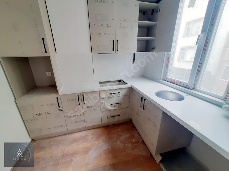 Merkezi Konumda Satılık Arakat 2+1 Daire — fotoğraf 9