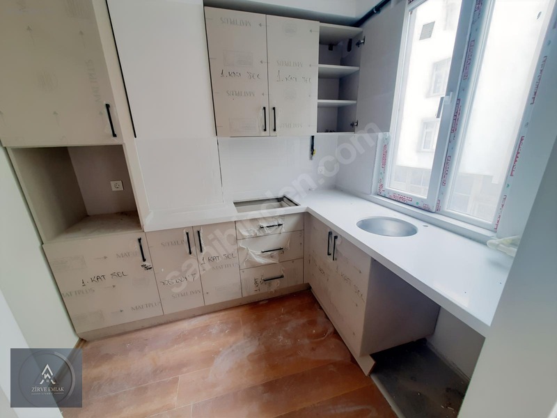Merkezi Konumda Satılık Arakat 2+1 Daire — fotoğraf 10