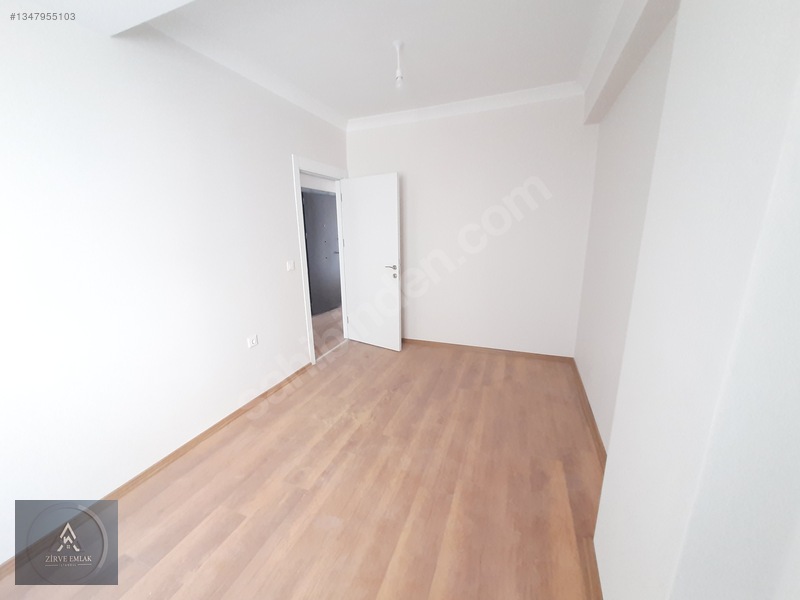 Merkezi Konumda Satılık Arakat 2+1 Daire — fotoğraf 14