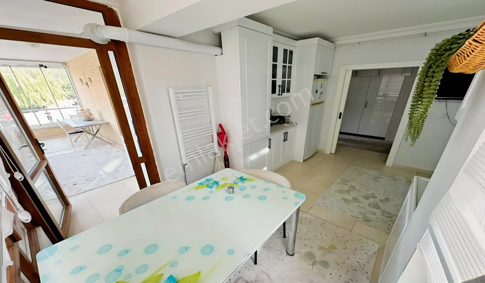 Atapark Pazar Yeri Yakını 3+1 Katta 145m2 Asansörlü Kök Tapu — fotoğraf 5