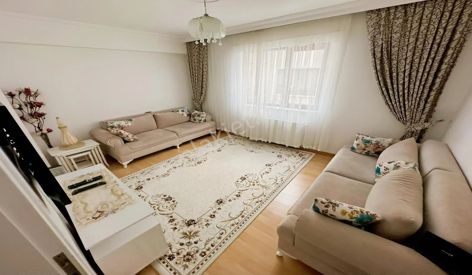 Atapark Pazar Yeri Yakını 3+1 Katta 145m2 Asansörlü Kök Tapu — fotoğraf 11