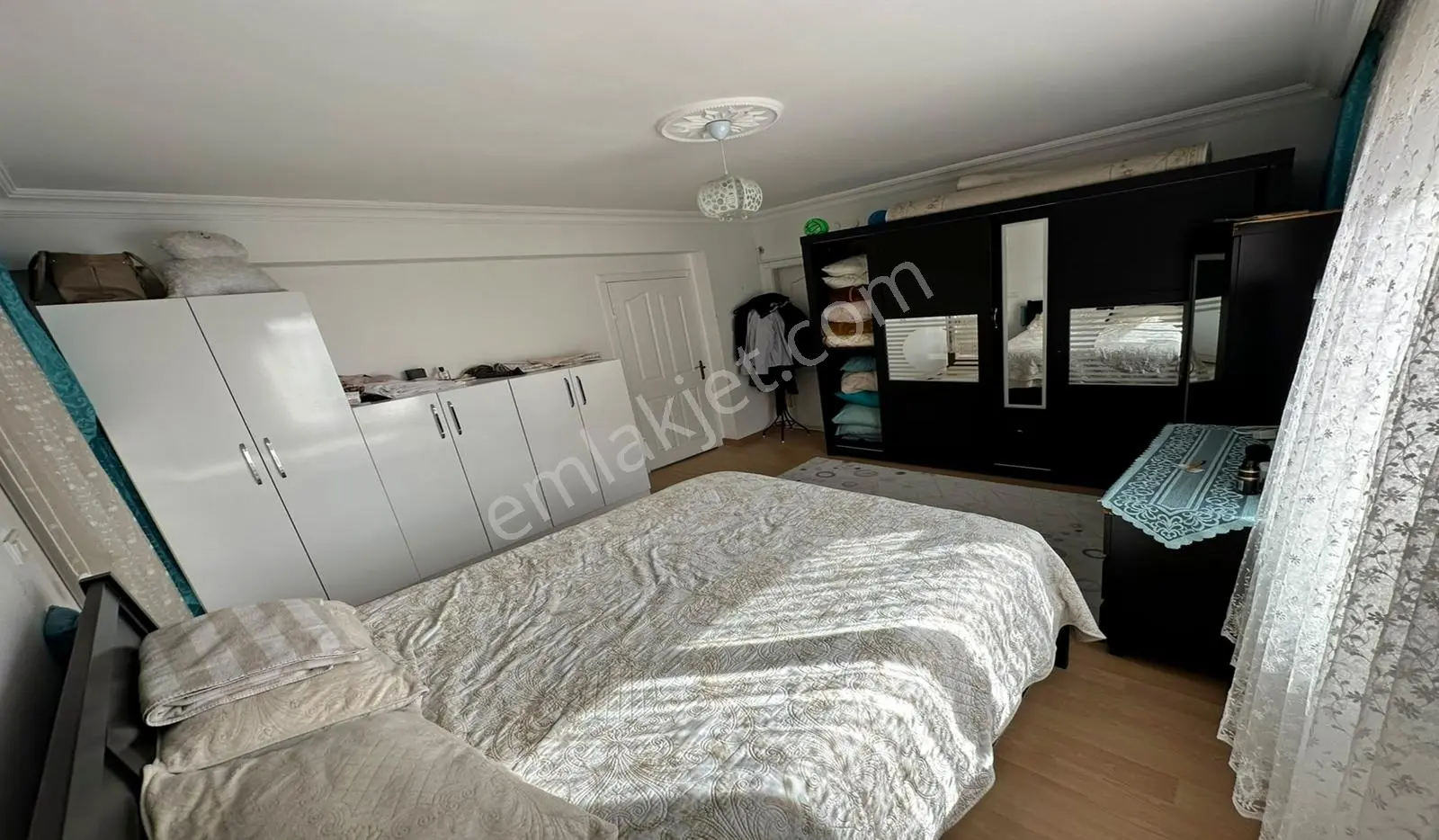 Atapark Pazar Yeri Yakını 3+1 Katta 145m2 Asansörlü Kök Tapu — fotoğraf 15