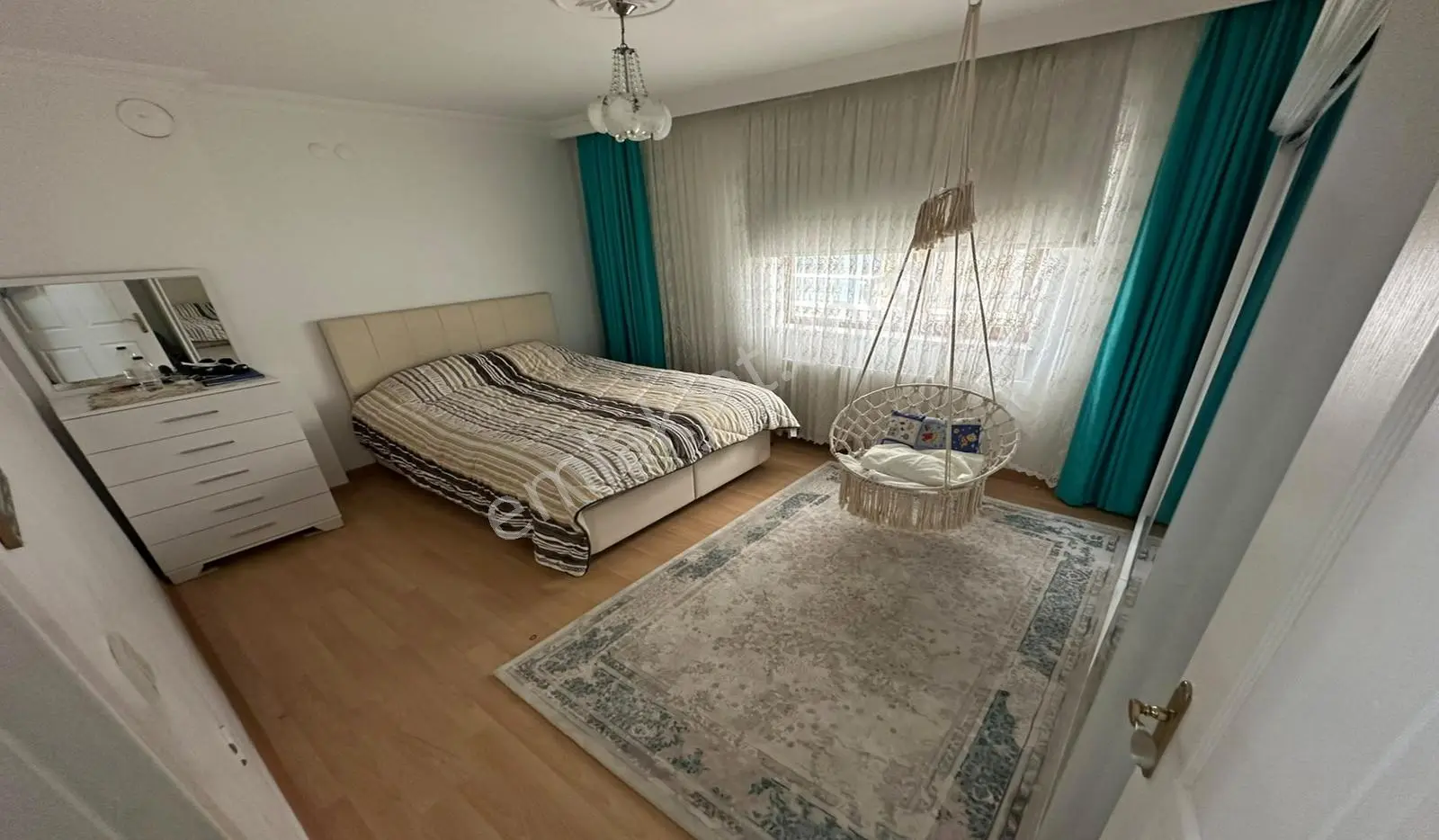 Atapark Pazar Yeri Yakını 3+1 Katta 145m2 Asansörlü Kök Tapu — fotoğraf 17