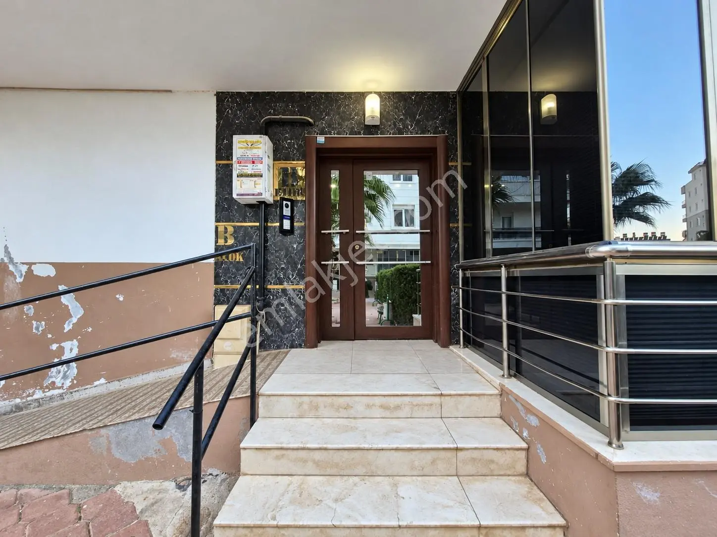 Antalya Şafak Mh'de Satılık 3+1 140m² 3.kat Daire — fotoğraf 12