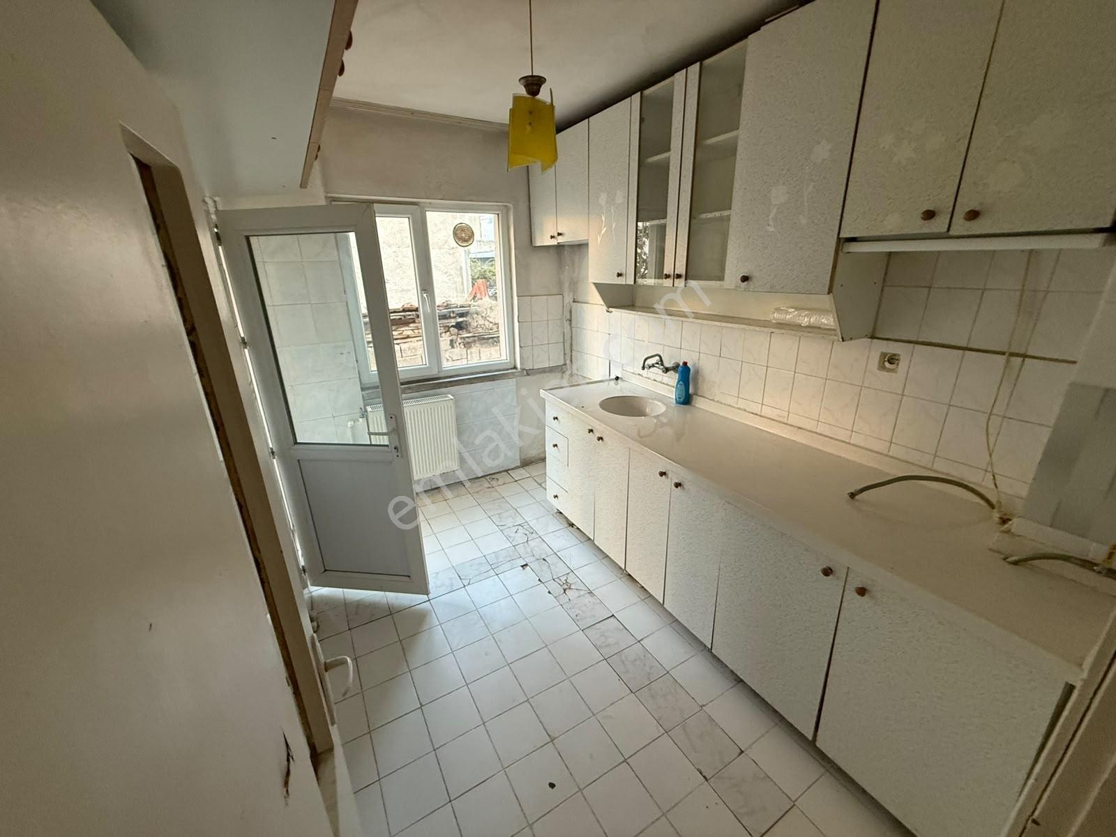 Akşemsettin Mah Salon Bağımsız Kat Konumunda Y. Giriş 3+1 Daire — fotoğraf 5