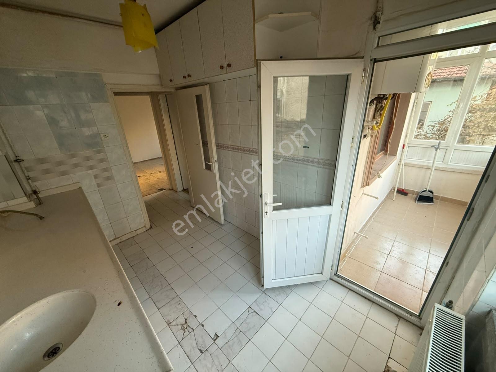 Akşemsettin Mah Salon Bağımsız Kat Konumunda Y. Giriş 3+1 Daire — fotoğraf 7