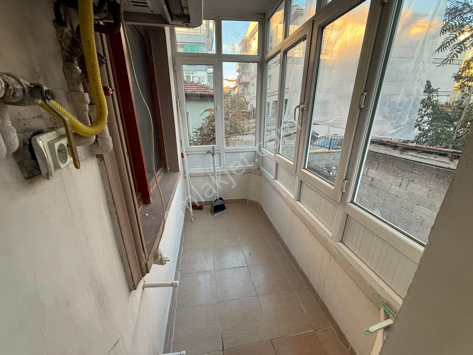 Akşemsettin Mah Salon Bağımsız Kat Konumunda Y. Giriş 3+1 Daire — fotoğraf 23