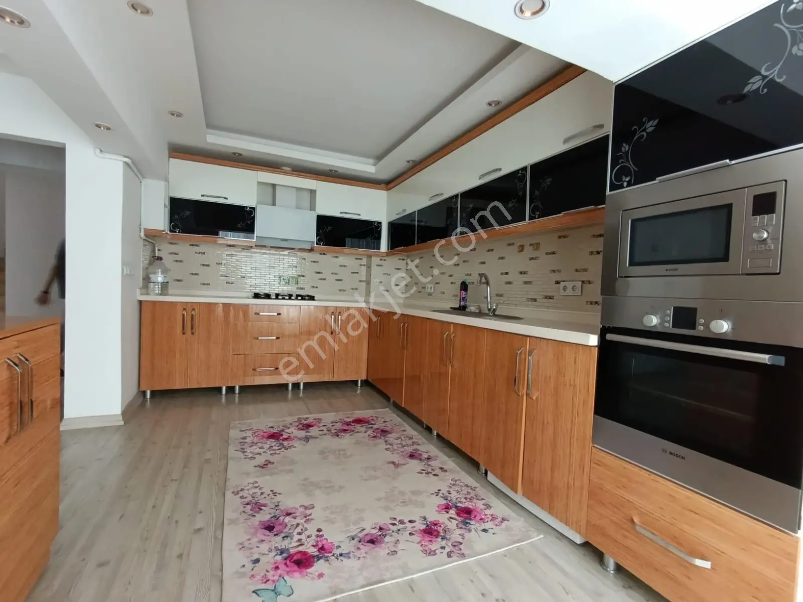 Tandoğan Mah'de Asansörlü E.banyolu Lüx Teraslı 5+1 Satılk Daire — fotoğraf 2