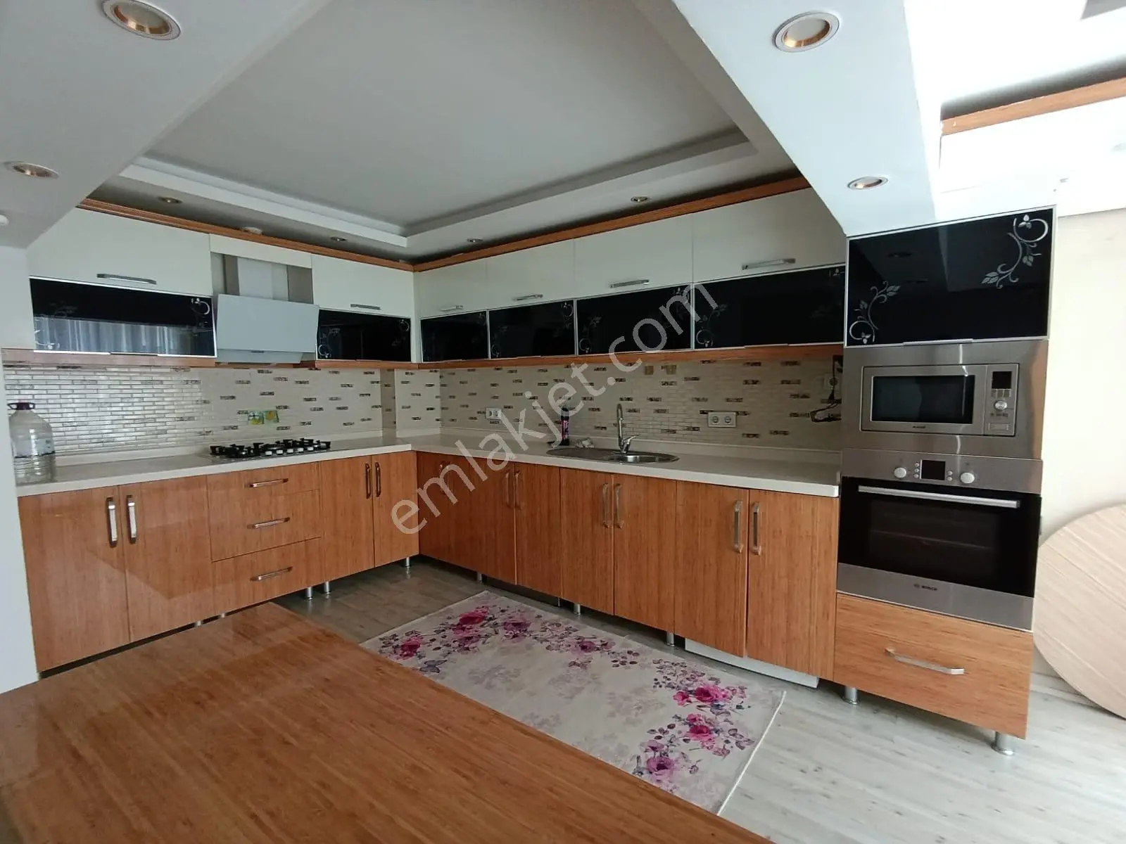 Tandoğan Mah'de Asansörlü E.banyolu Lüx Teraslı 5+1 Satılk Daire — fotoğraf 4