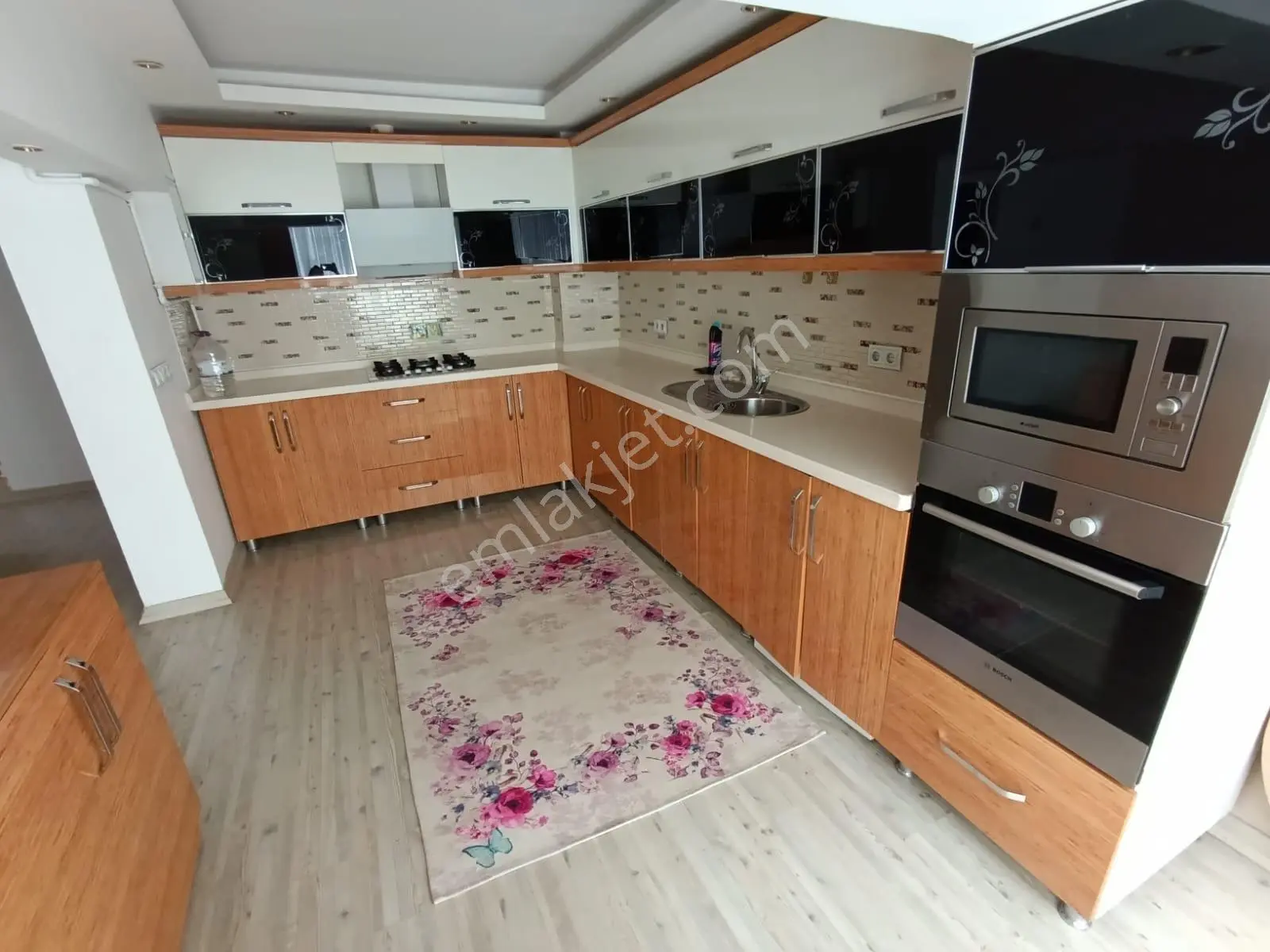 Tandoğan Mah'de Asansörlü E.banyolu Lüx Teraslı 5+1 Satılk Daire — fotoğraf 6