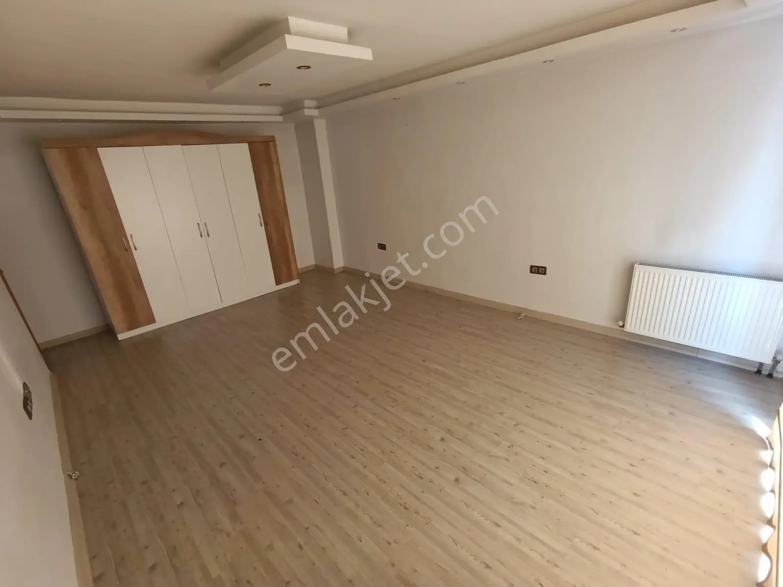 Tandoğan Mah'de Asansörlü E.banyolu Lüx Teraslı 5+1 Satılk Daire — fotoğraf 12