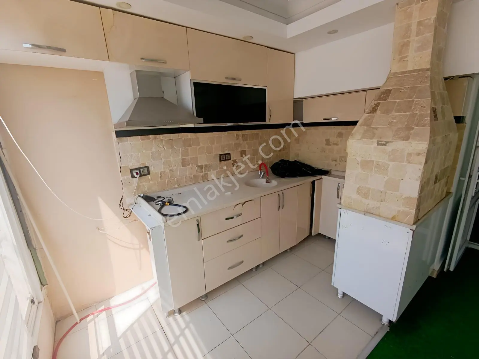 Tandoğan Mah'de Asansörlü E.banyolu Lüx Teraslı 5+1 Satılk Daire — fotoğraf 18