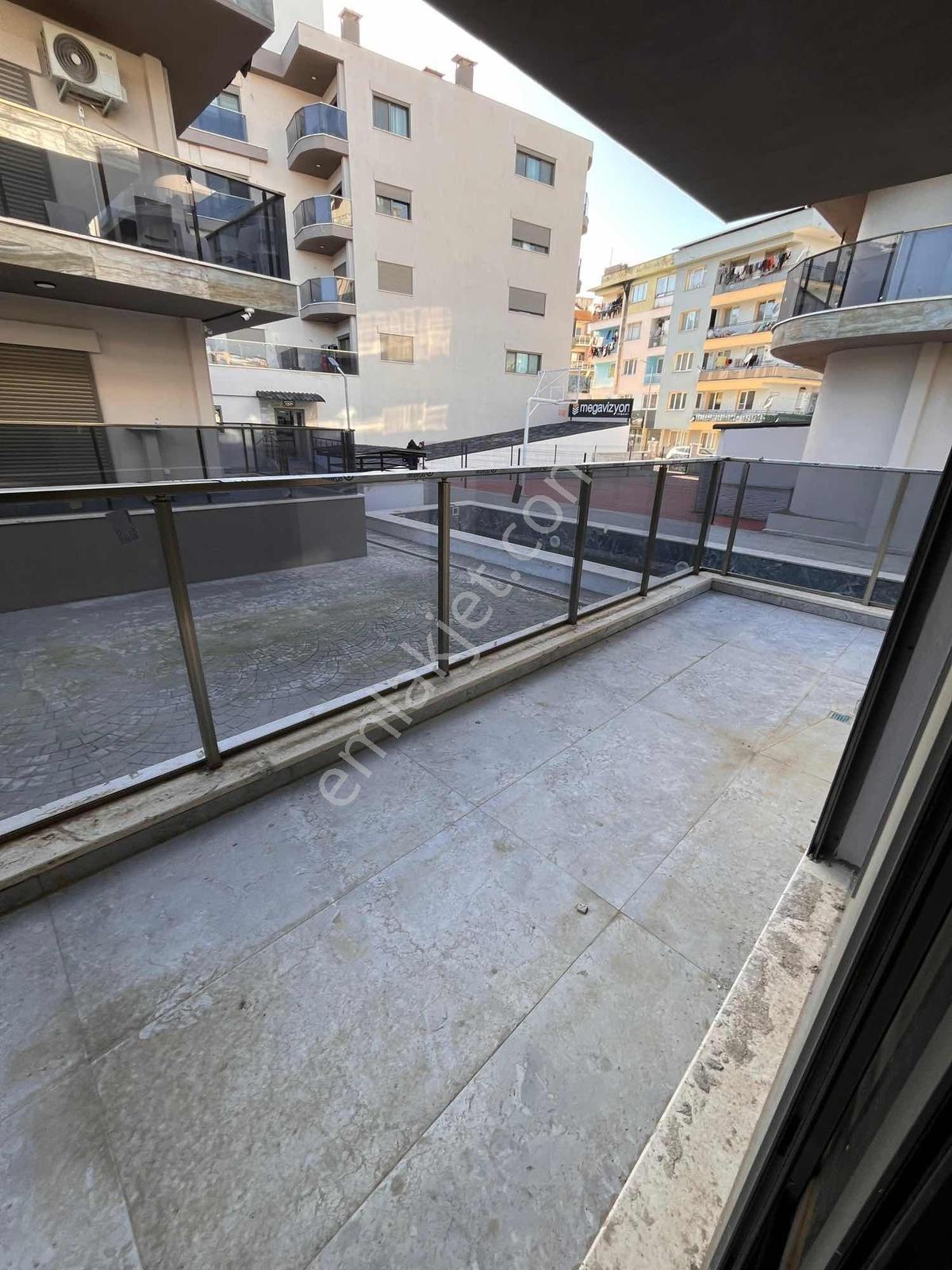Satılık 4 + 1 Villa Harika Konum Büyük Fırsat — fotoğraf 14
