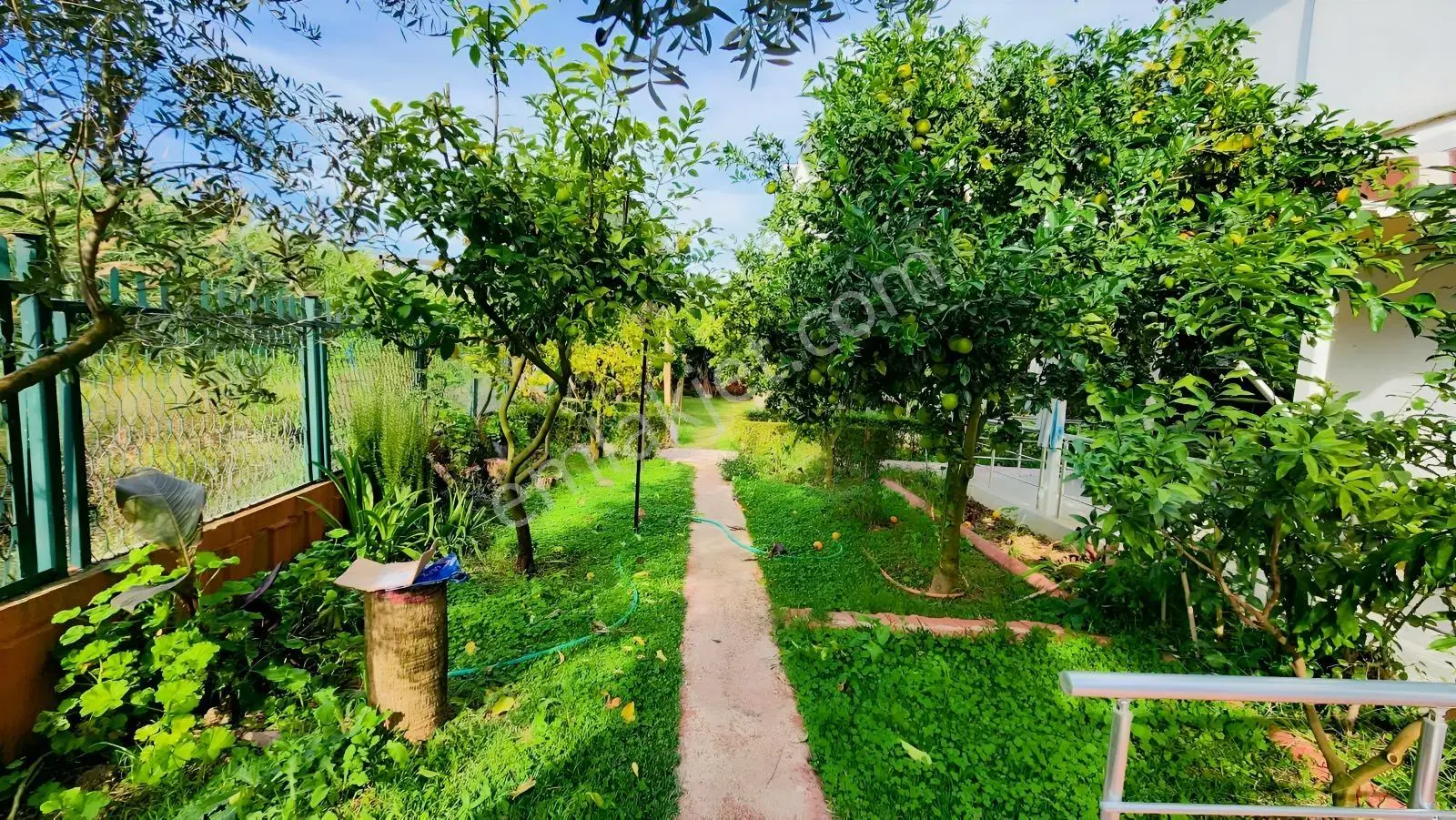 Çenger De Satılık Köşe 5+1 Villa — fotoğraf 6