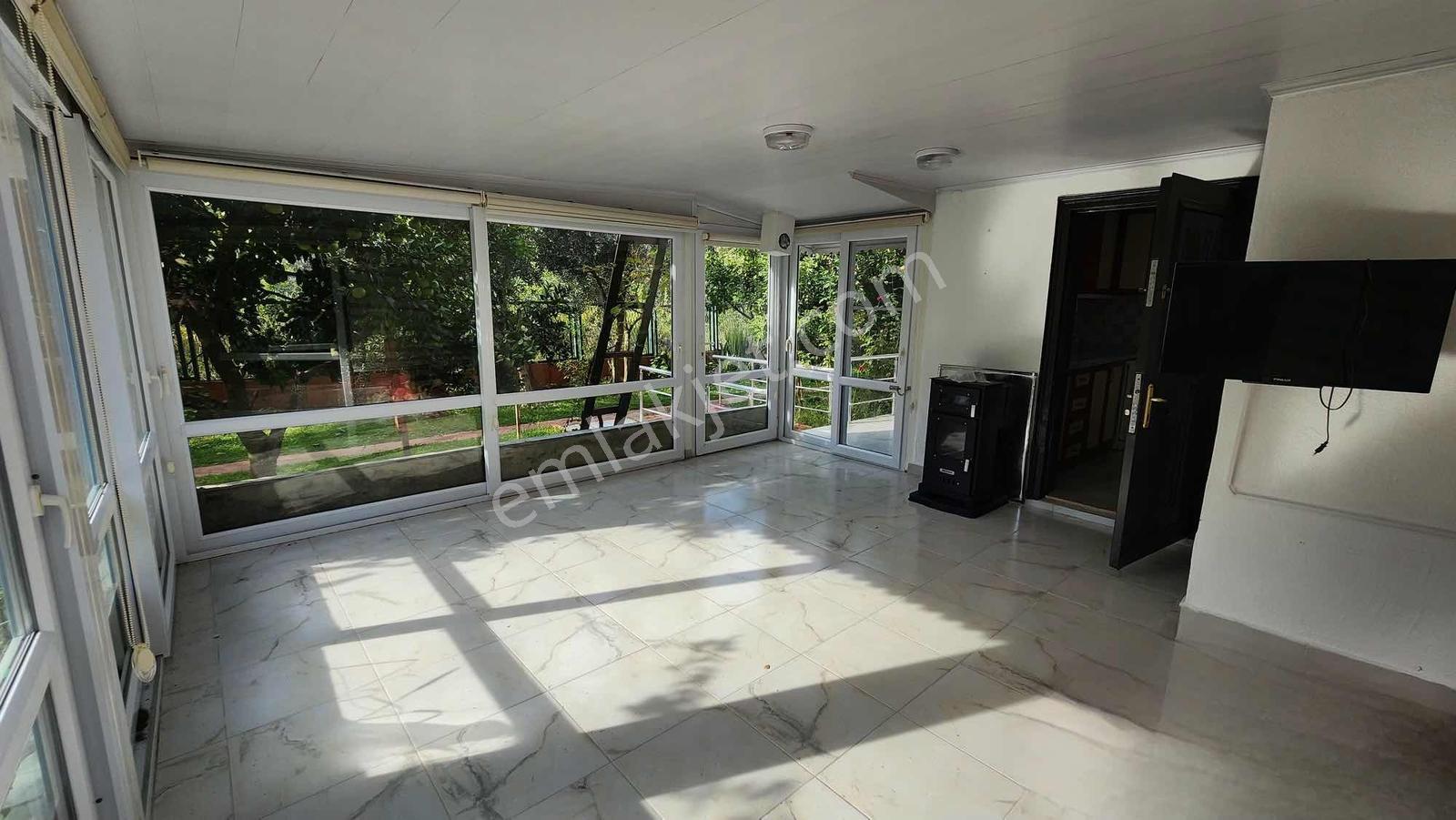 Çenger De Satılık Köşe 5+1 Villa — fotoğraf 7