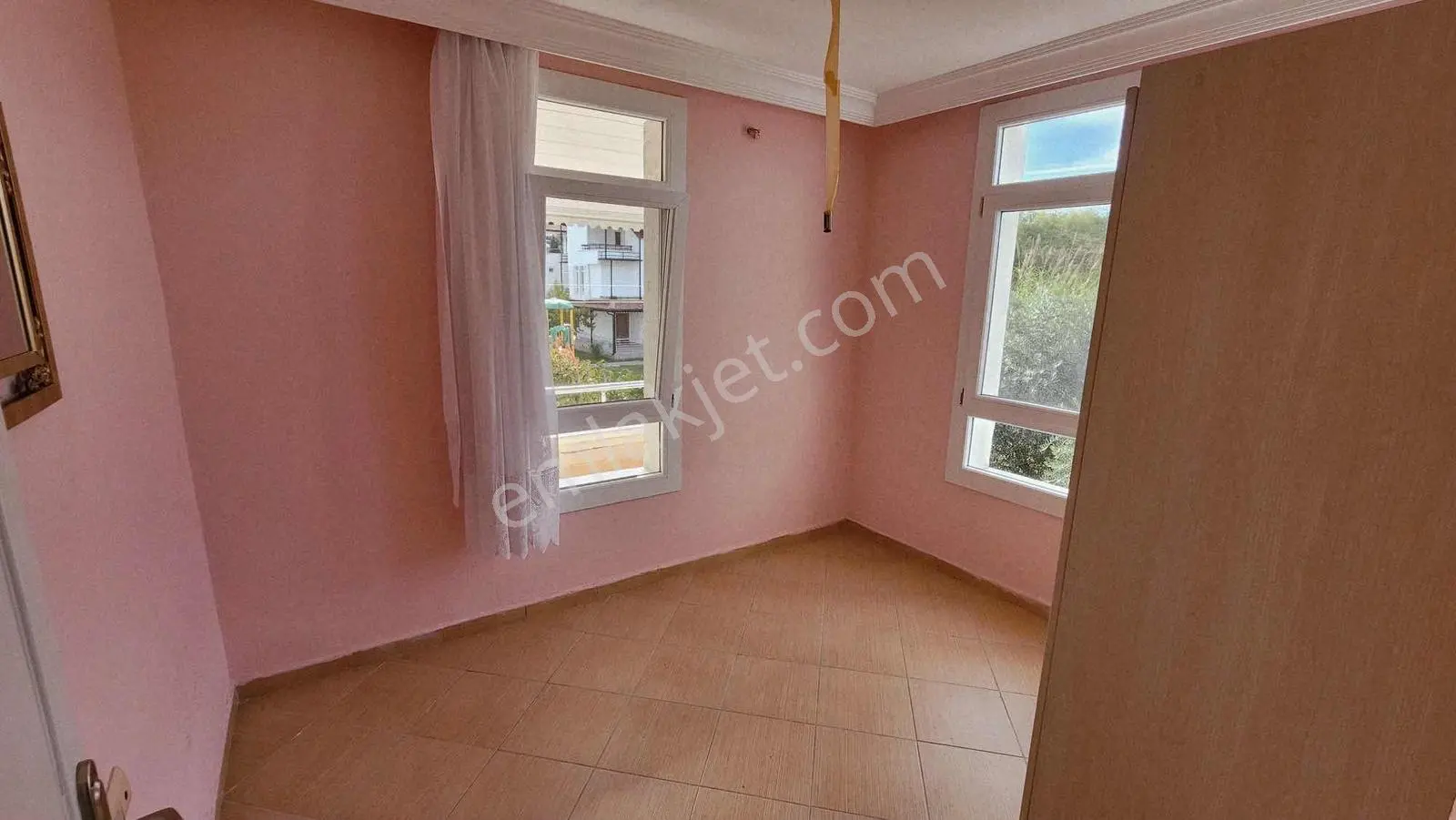 Çenger De Satılık Köşe 5+1 Villa — fotoğraf 22