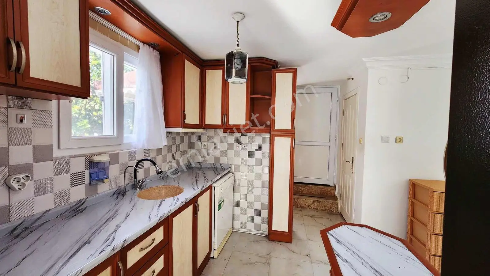 Çenger De Satılık Köşe 5+1 Villa — fotoğraf 23