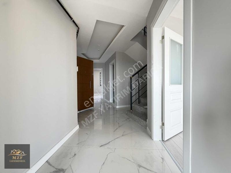 Barış Mah. 5+1 200 M2 Asansörlü Deniz Manz. Lüks Dubleks — fotoğraf 17
