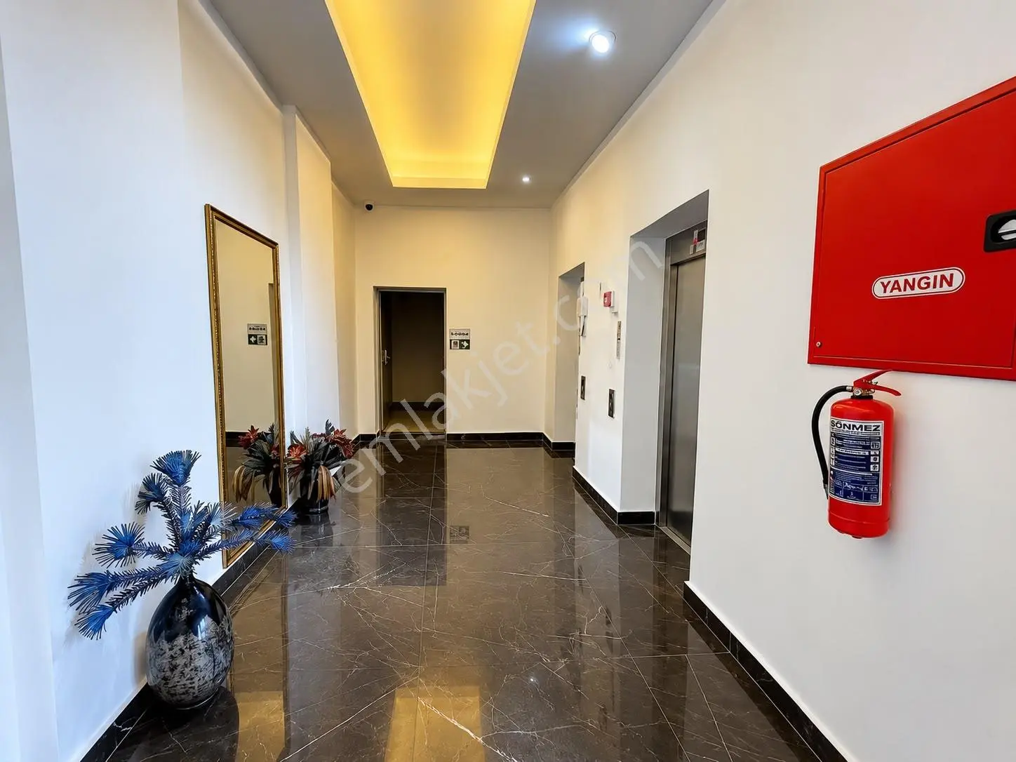 Çiftlikköyde 2+1 Olmaya Aday, 25 M² Teraslı, Eşyalı Satılık 1+1 — fotoğraf 33