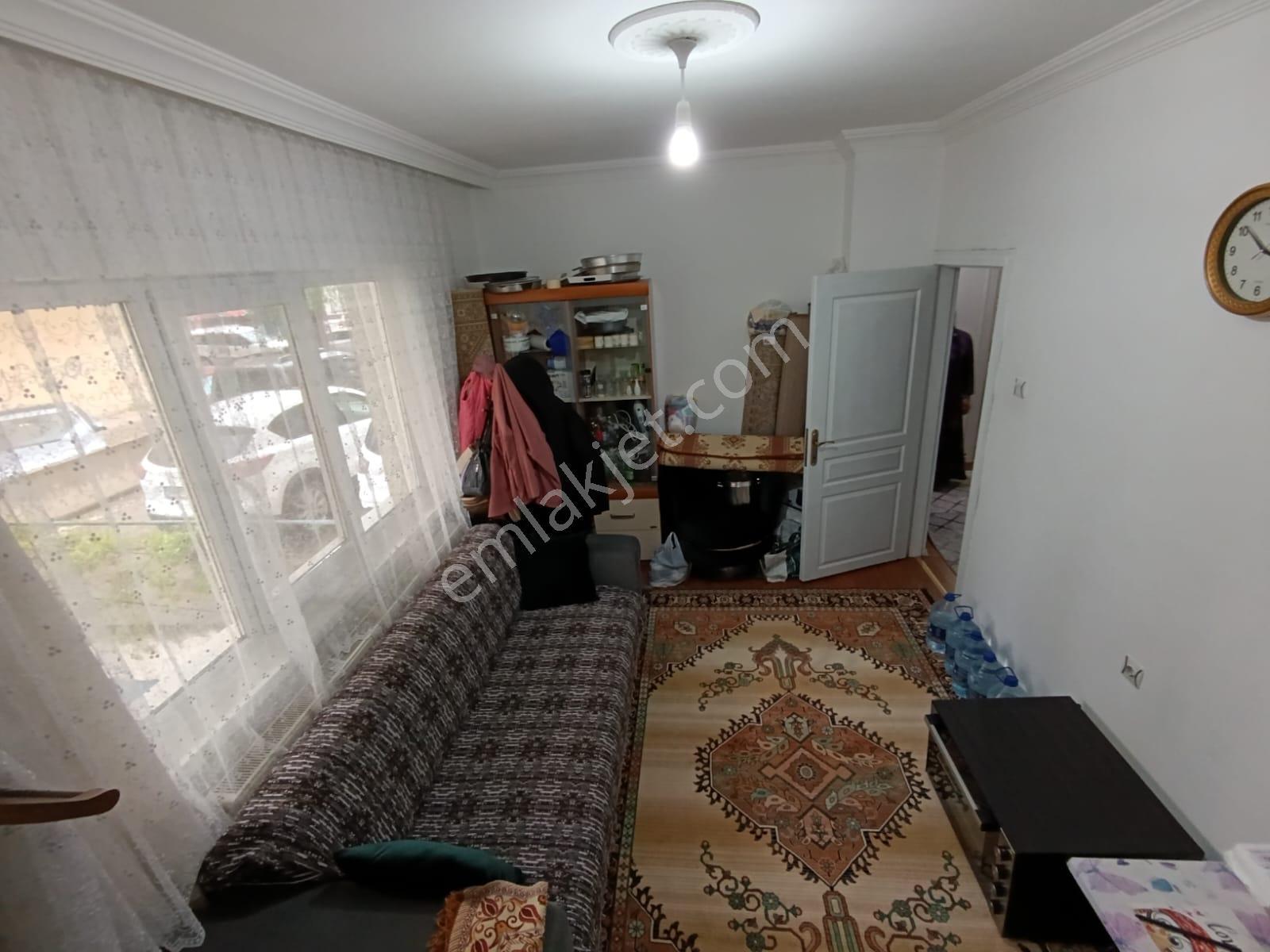 Akşemsettin Mah Kök Tapu Ara Katta Salon Bağımsız 3+1 Daire — fotoğraf 11