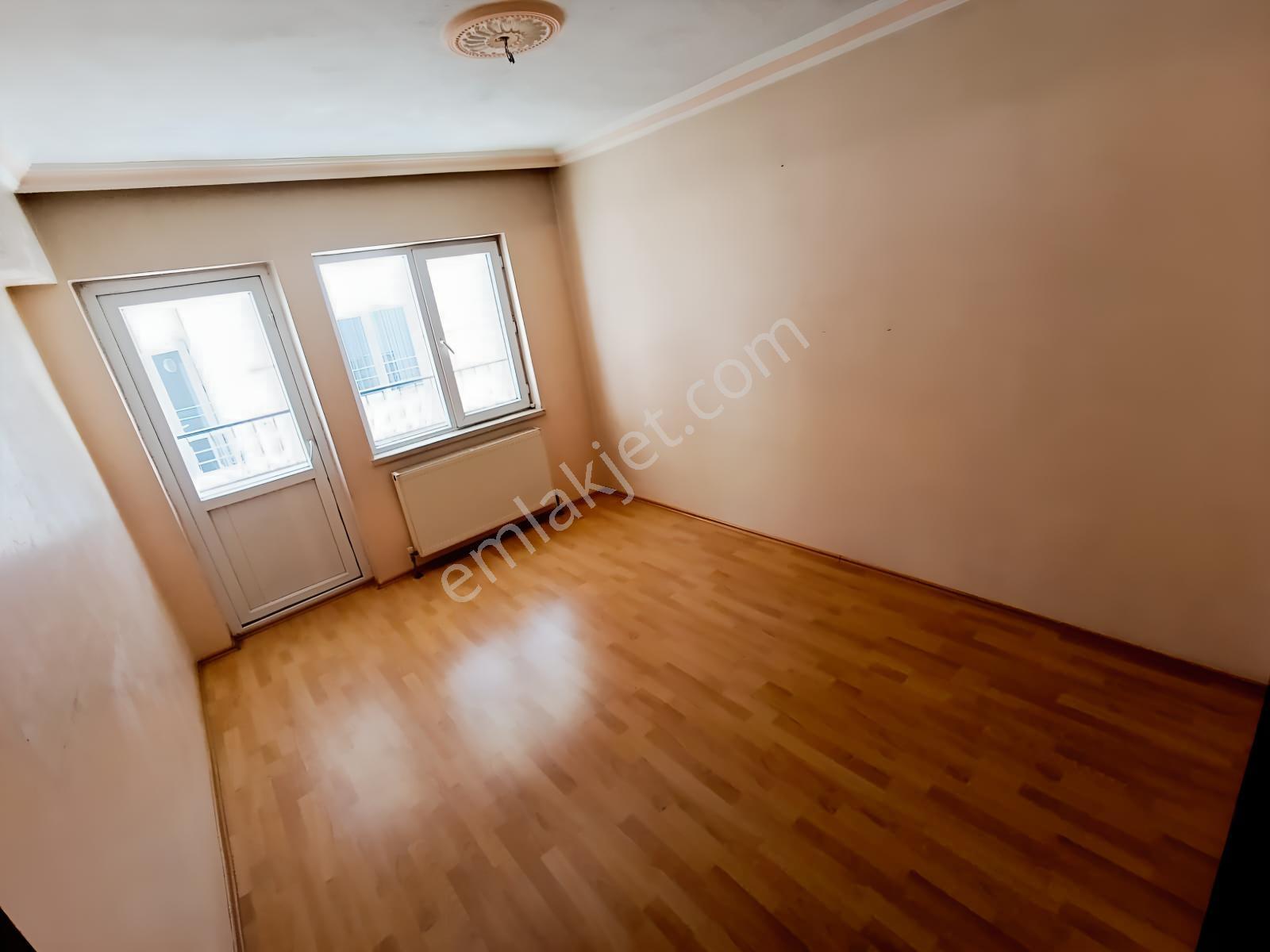 Akşemsettin Mah Ara Kat Salon Bağımsız Geniş Kullanışlı 3+1 — fotoğraf 13
