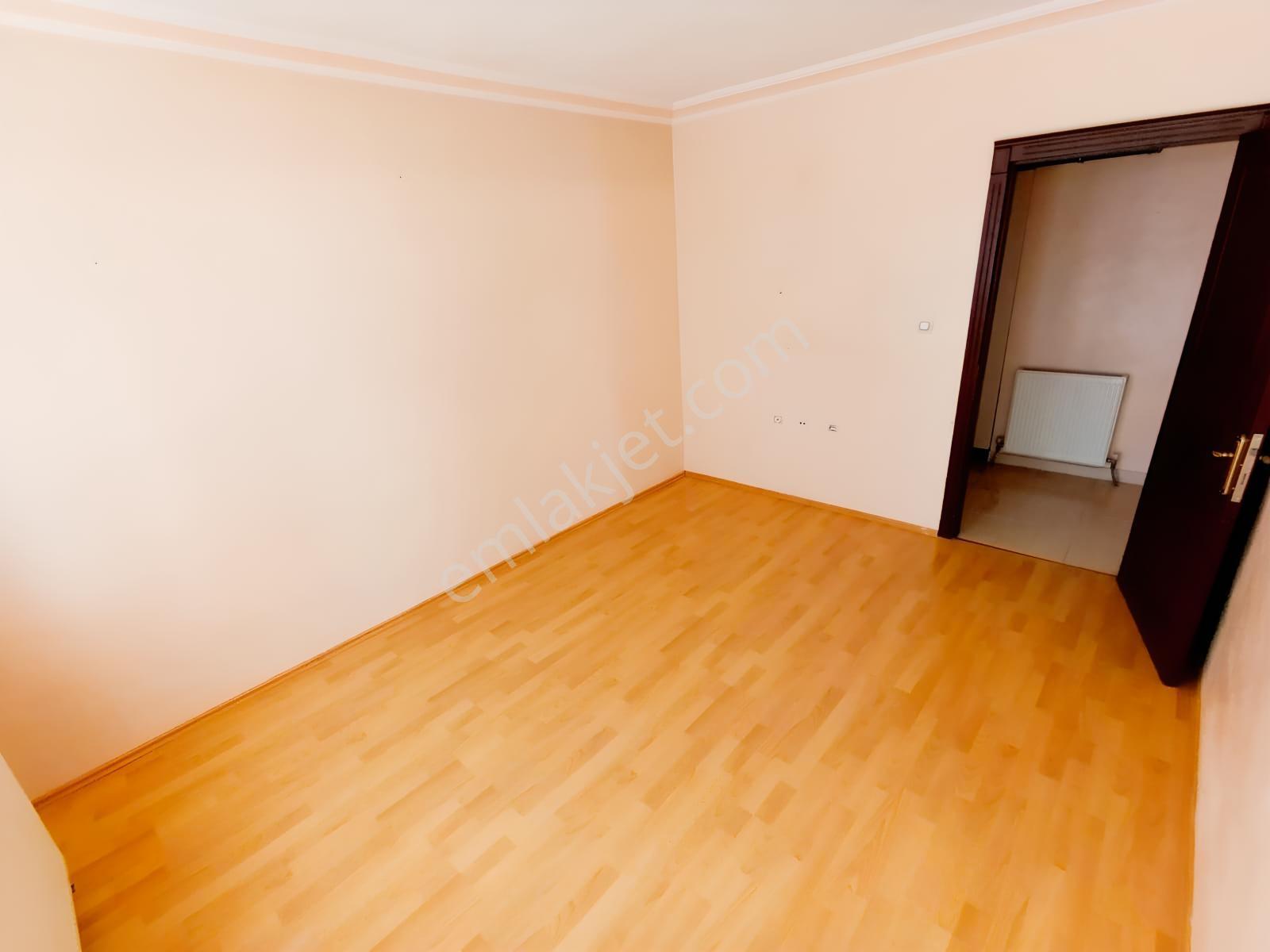 Akşemsettin Mah Ara Kat Salon Bağımsız Geniş Kullanışlı 3+1 — fotoğraf 16