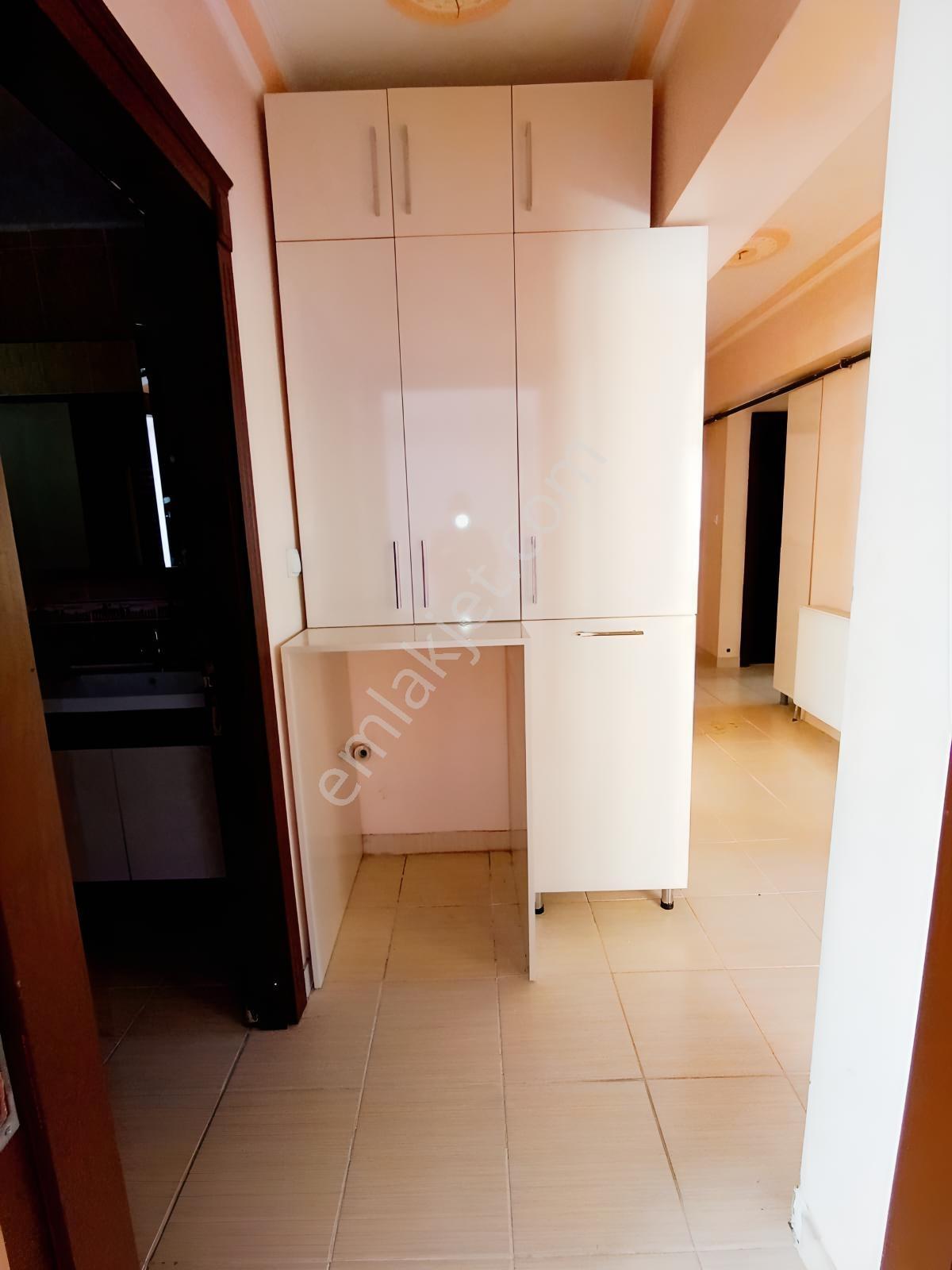 Akşemsettin Mah Ara Kat Salon Bağımsız Geniş Kullanışlı 3+1 — fotoğraf 28