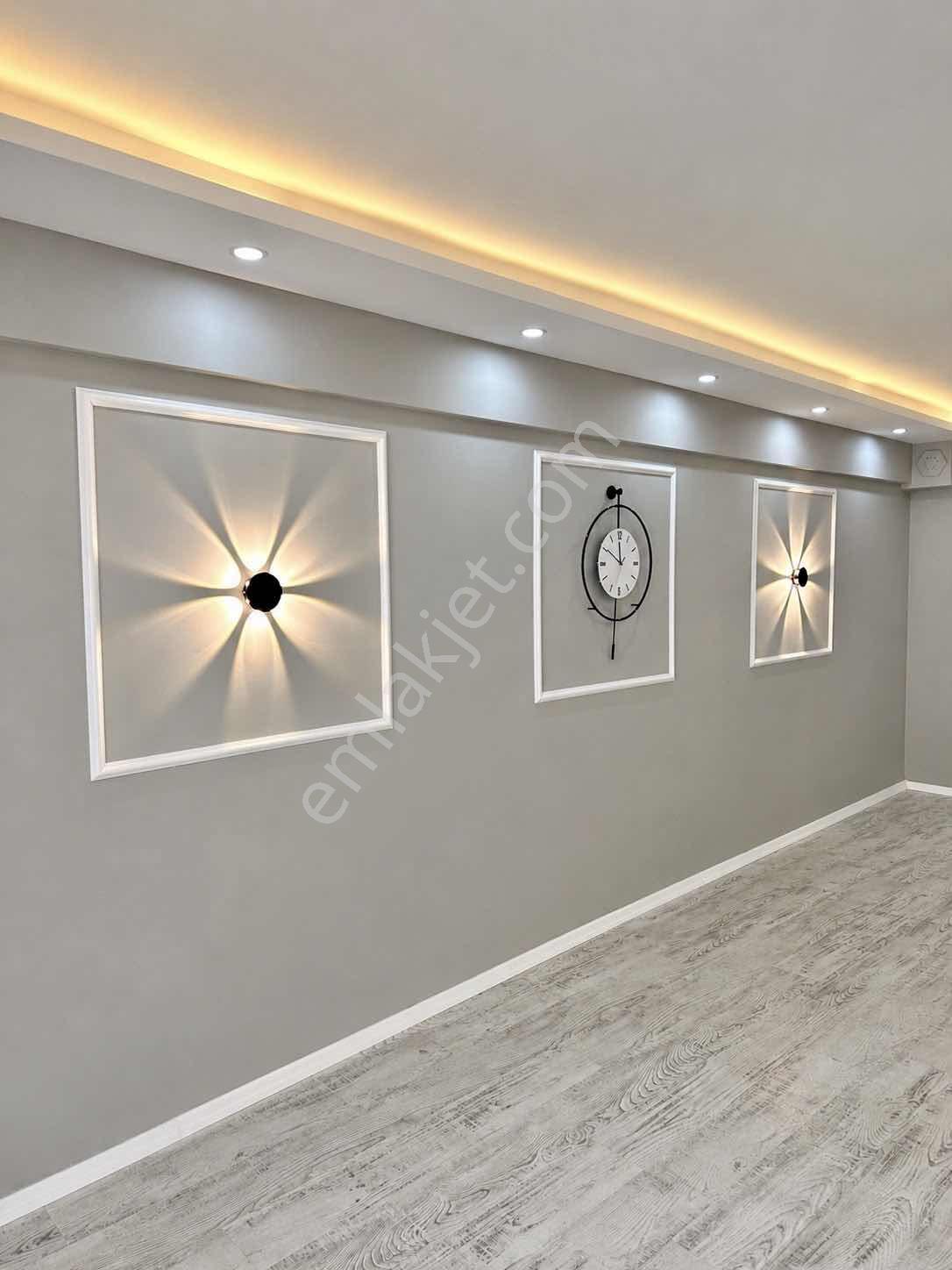 Emlak Center'dan Muradiye'de 2+1 Kapalı Mutfaklı Daire — fotoğraf 3