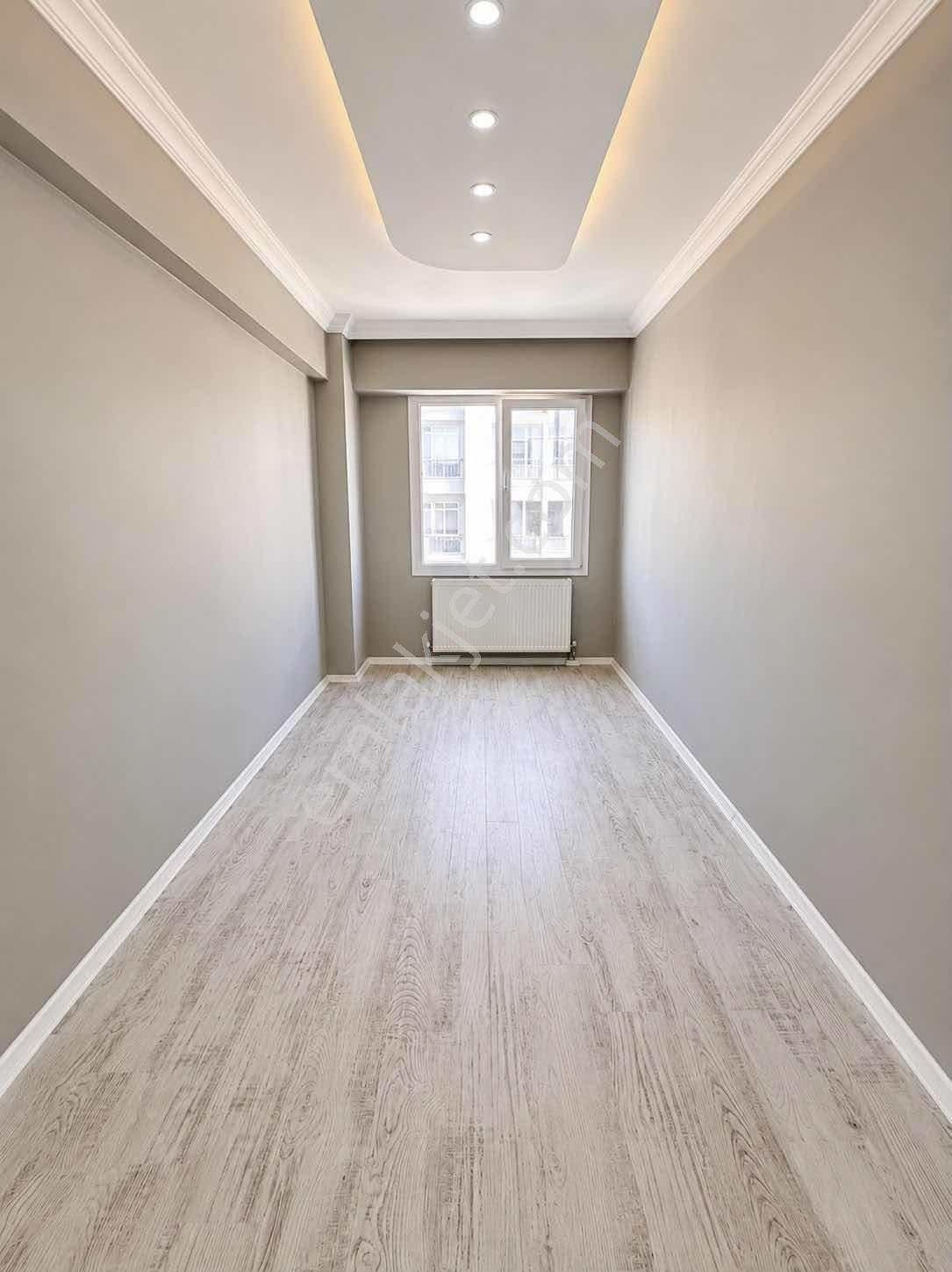 Emlak Center'dan Muradiye'de 2+1 Kapalı Mutfaklı Daire — fotoğraf 6
