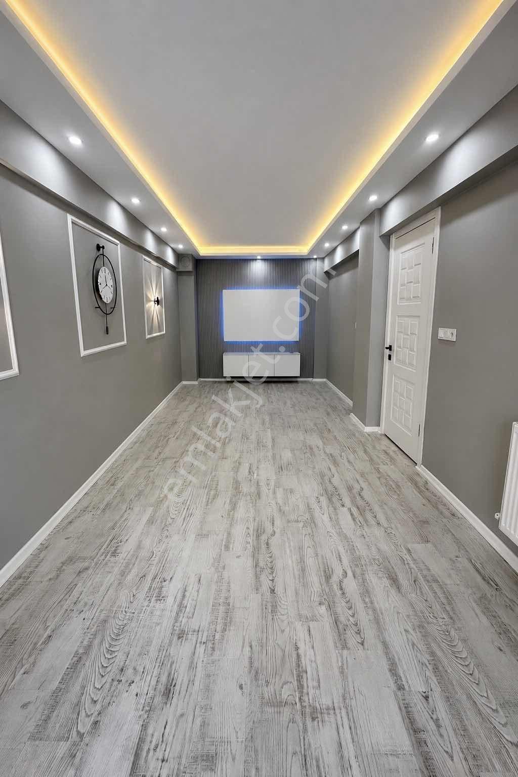 Emlak Center'dan Muradiye'de 2+1 Kapalı Mutfaklı Daire — fotoğraf 19