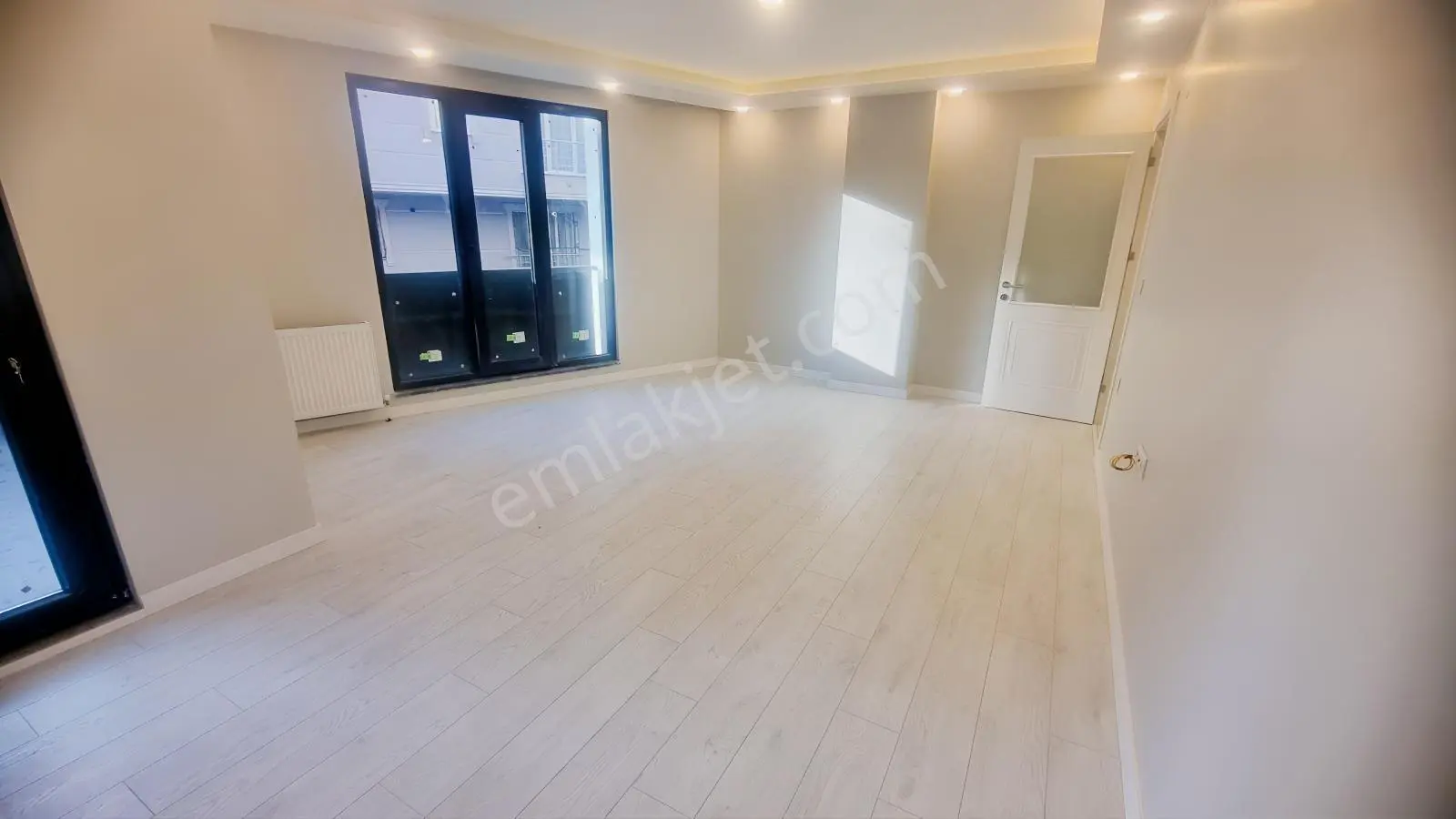 Çekmeköy Hamidiye Mah 2+1 1. Kat 85m² Satılık Daire — fotoğraf 2