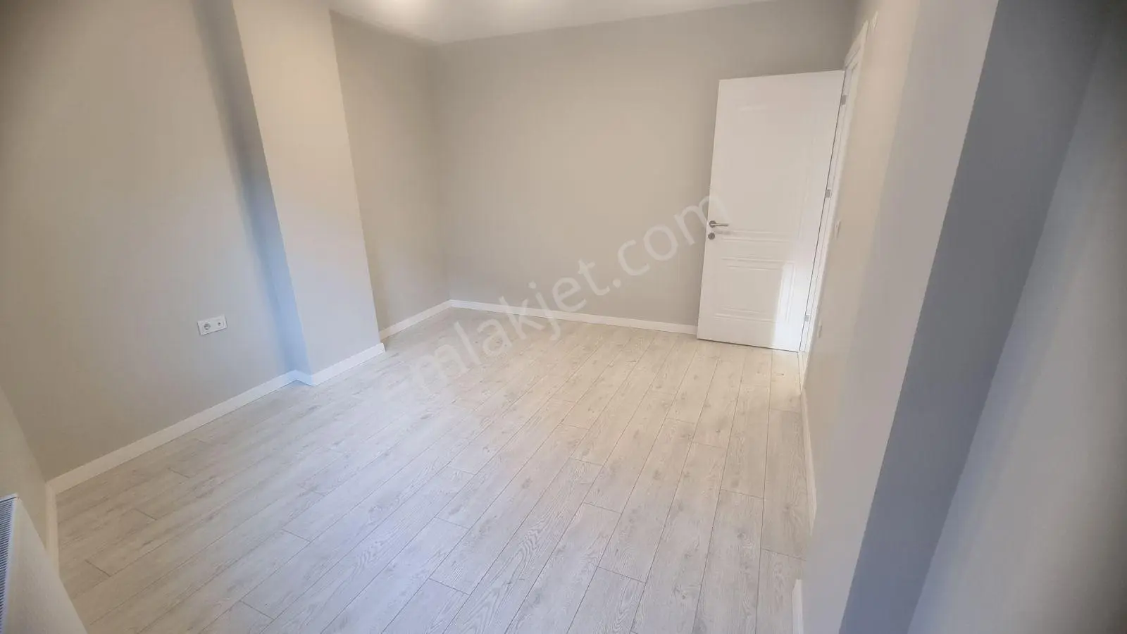Çekmeköy Hamidiye Mah 2+1 1. Kat 85m² Satılık Daire — fotoğraf 4