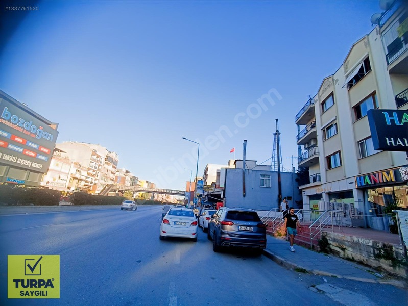 Çiğli Küçük Çiğli Mahallesi'nde 3+1 Kiralık Geniş Eşyalı Daire — fotoğraf 3