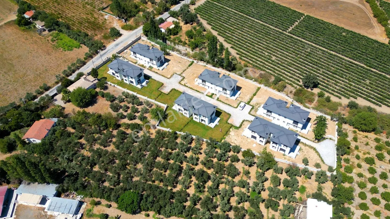 Satılık 3+1 Villa - Doğanın Kalbinde — fotoğraf 3