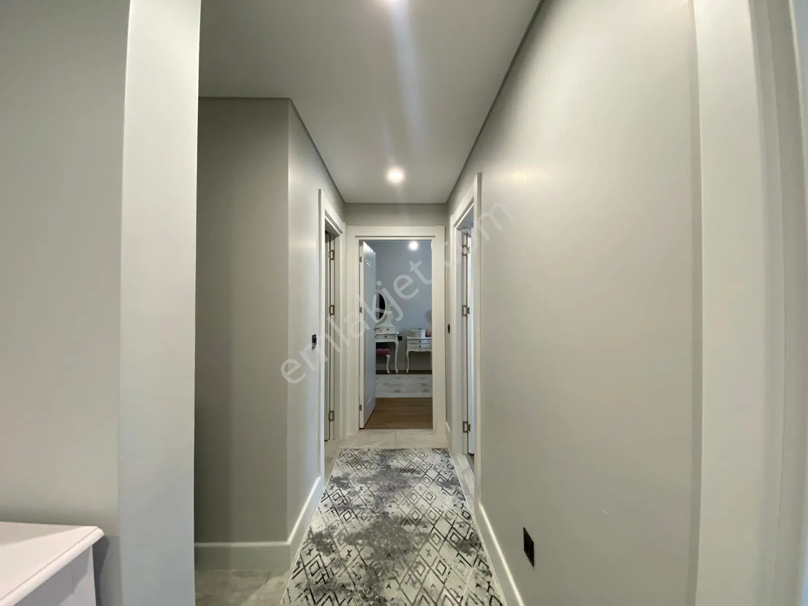 Yeni Çamlıca Konutları 'nda Akıllı Ev Sistemli Satılık 2+1 Daire — fotoğraf 32