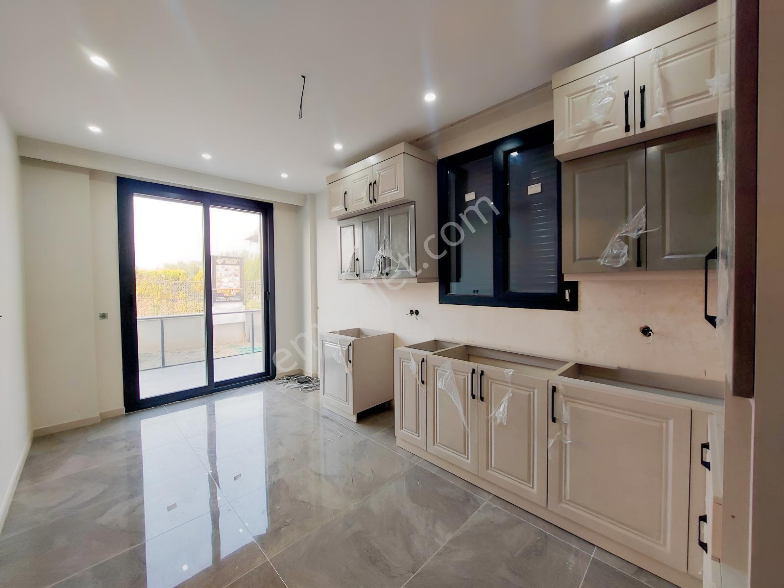 Menemen Emiralem Köyü Satılık 4+1 Müstakil Tapulu Havuzlu Villa — fotoğraf 13