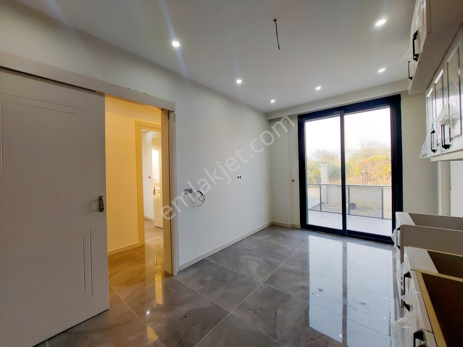 Menemen Emiralem Köyü Satılık 4+1 Müstakil Tapulu Havuzlu Villa — fotoğraf 14