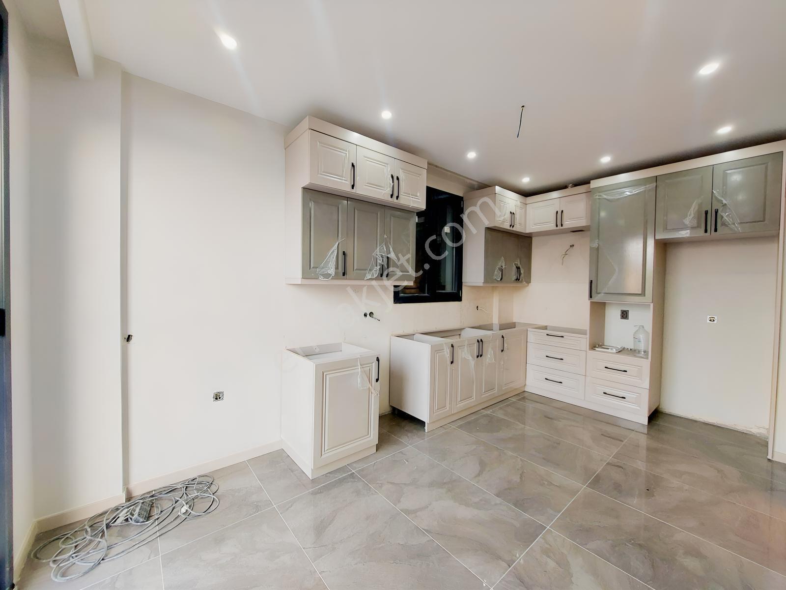 Menemen Emiralem Köyü Satılık 4+1 Müstakil Tapulu Havuzlu Villa — fotoğraf 16