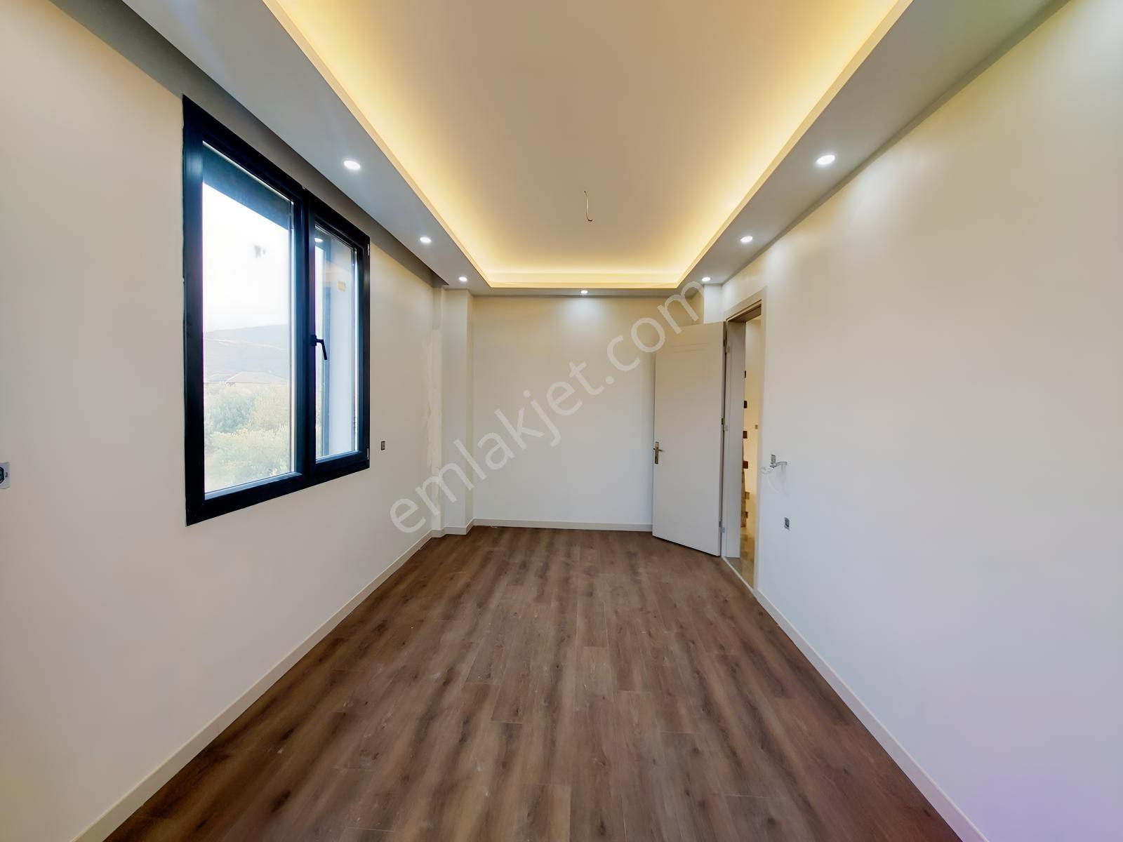 Menemen Emiralem Köyü Satılık 4+1 Müstakil Tapulu Havuzlu Villa — fotoğraf 26
